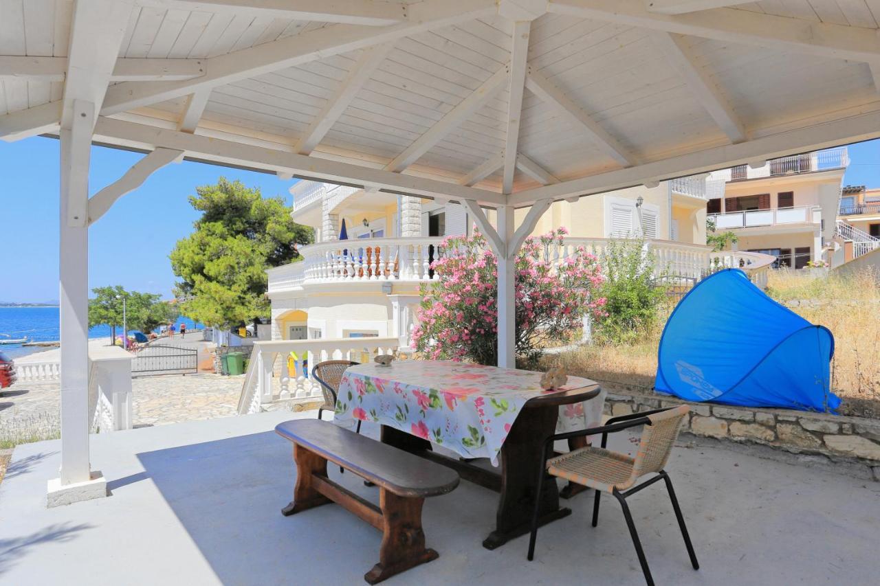 Family Friendly Seaside Apartments Brodarica, Sibenik - 15270 Экстерьер фото