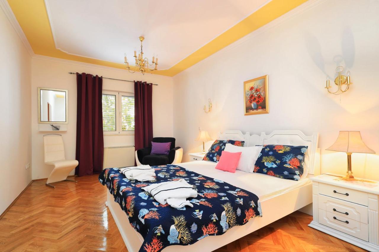 Family Friendly Seaside Apartments Brodarica, Sibenik - 15270 Экстерьер фото