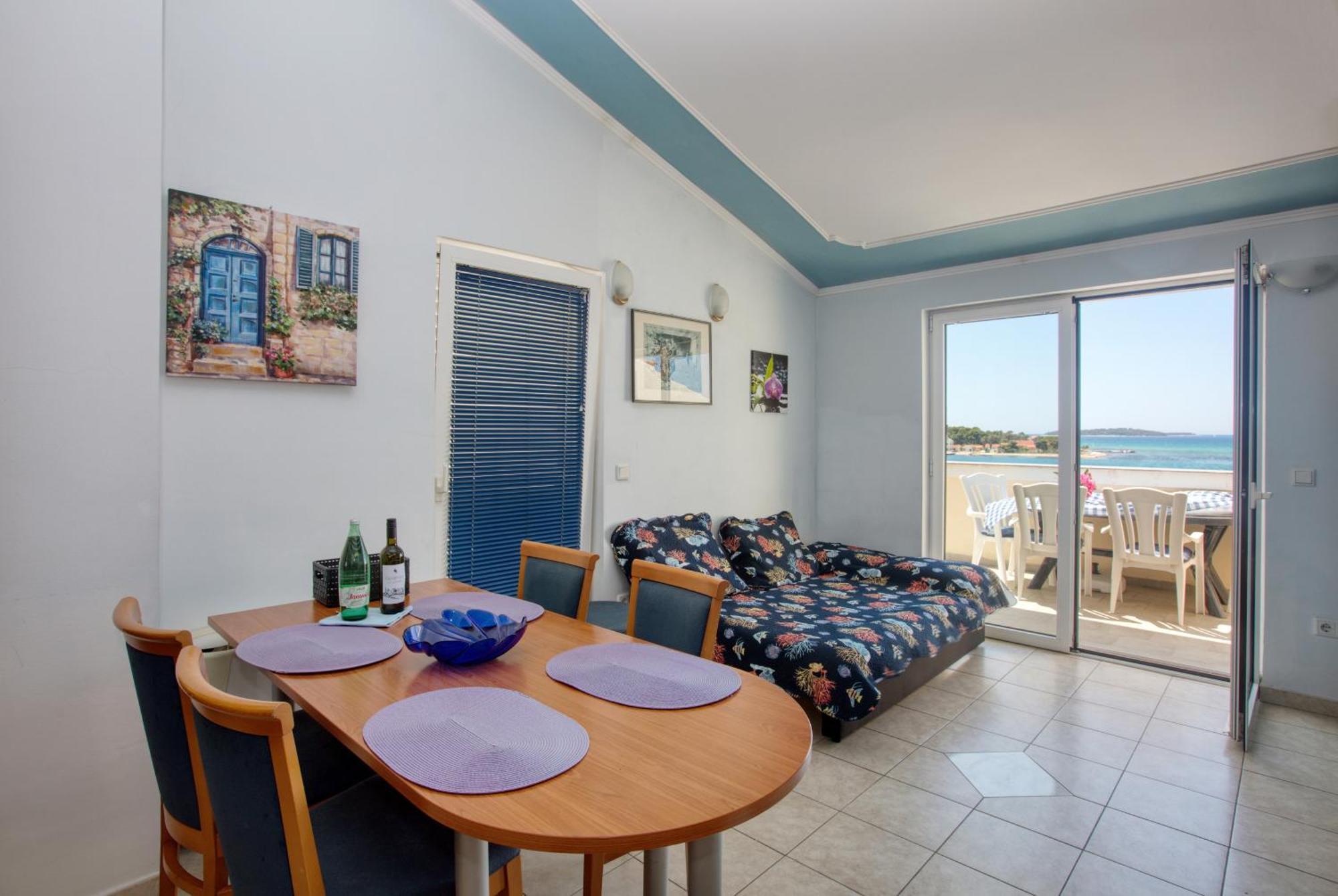 Family Friendly Seaside Apartments Brodarica, Sibenik - 15270 Экстерьер фото