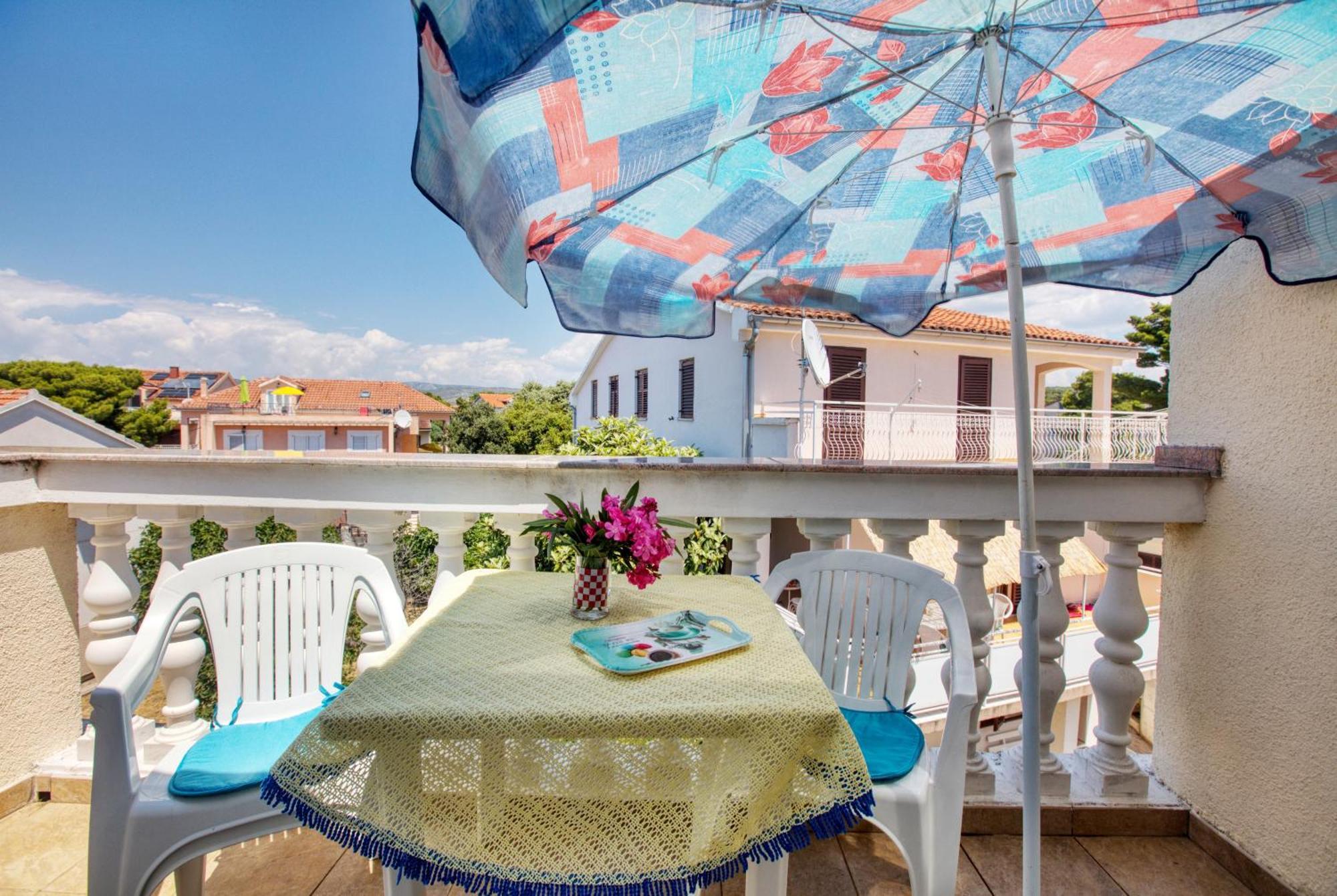 Family Friendly Seaside Apartments Brodarica, Sibenik - 15270 Экстерьер фото